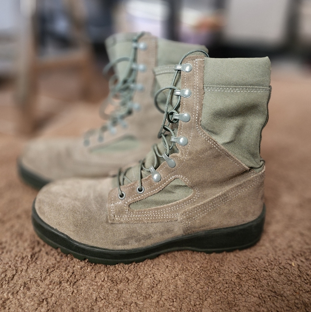 Belleville Vibram Military Issue Combat Steel Toe Boots Men Sz 10 R